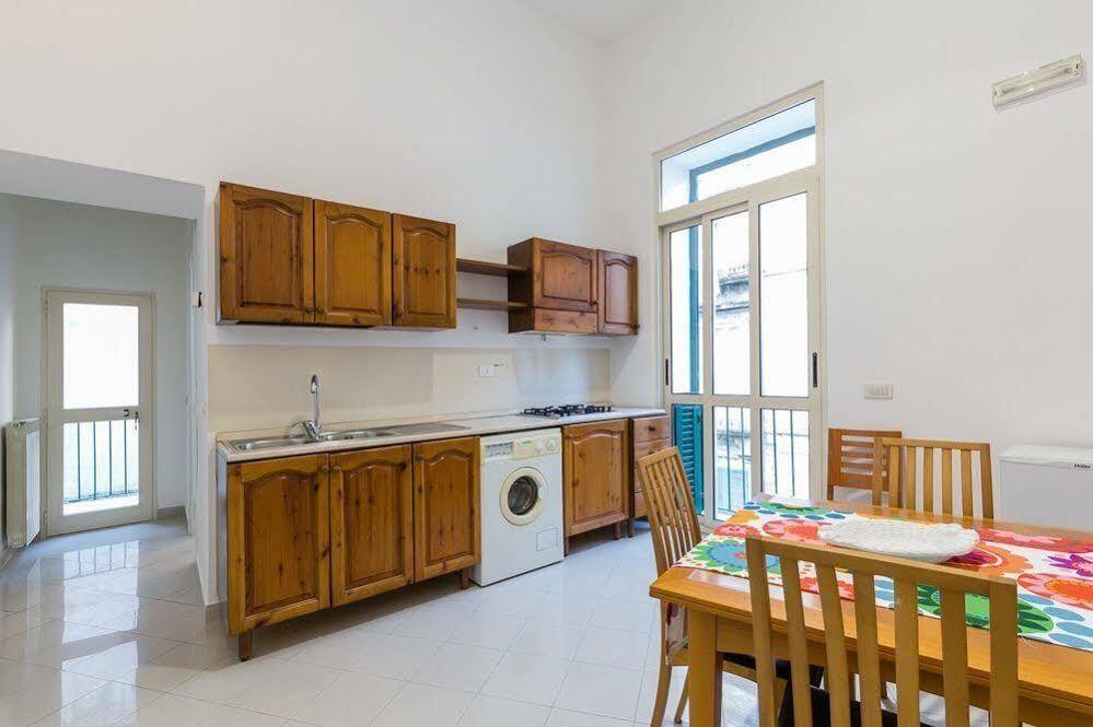 M. Imbriani I Apartment Napoli Exterior foto
